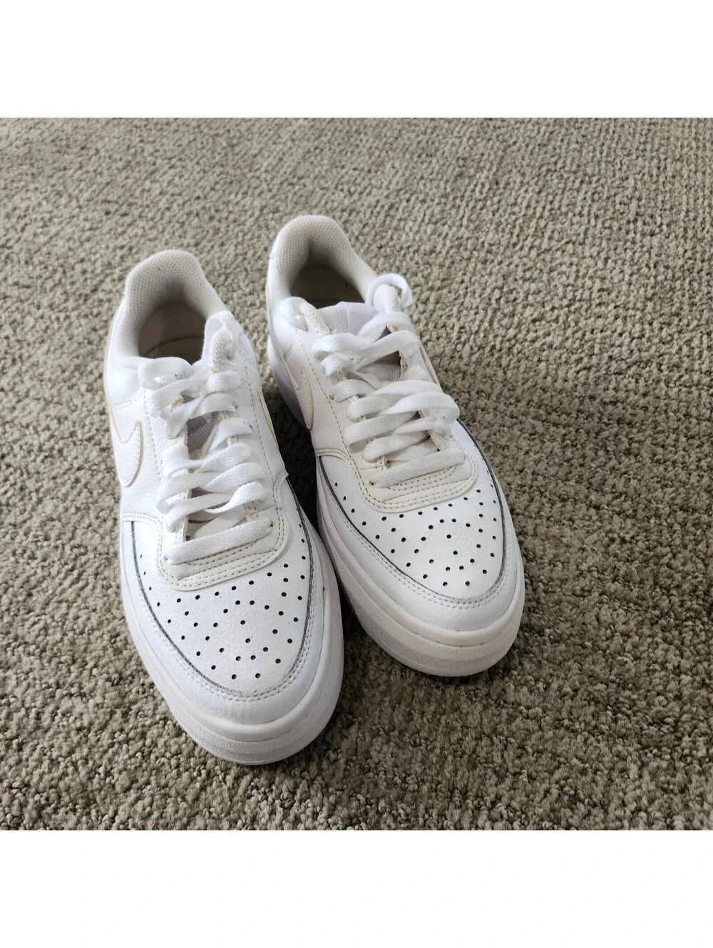 Nike Court Vision White Sneakers Size 7.5 Lace Up